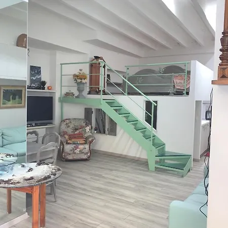 Apartament Joli Studio Au Soleil